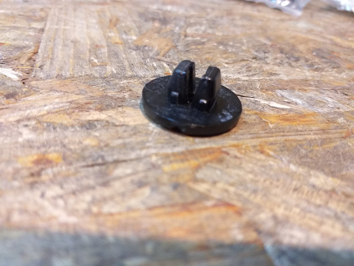Astra F Clip an Scheinwerfer original GM Opel NEU