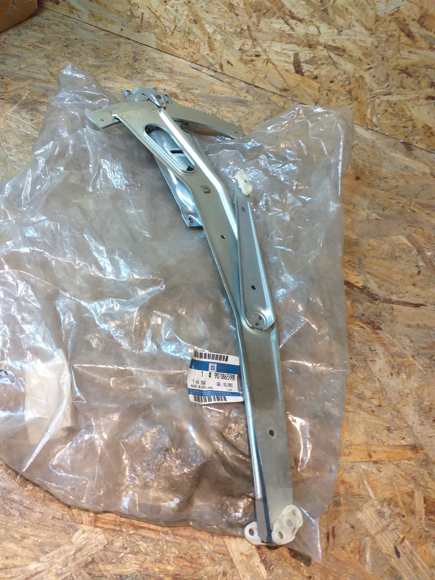 Kadett C Fensterheber vorne links original GM Opel NEU