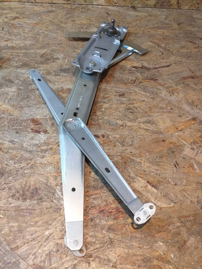 Kadett C Fensterheber vorne links original GM Opel NEU