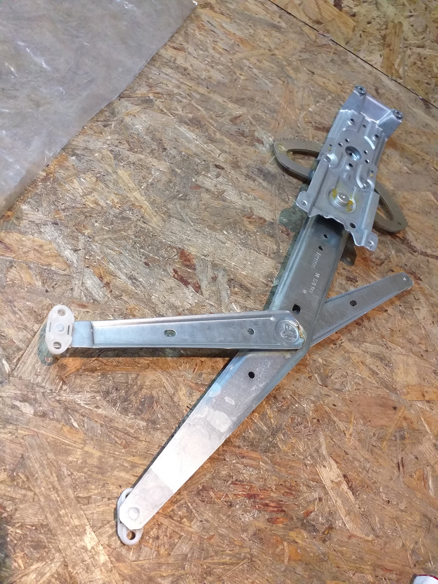 Corsa B Fensterheber vorne rechts original GM Opel NEU