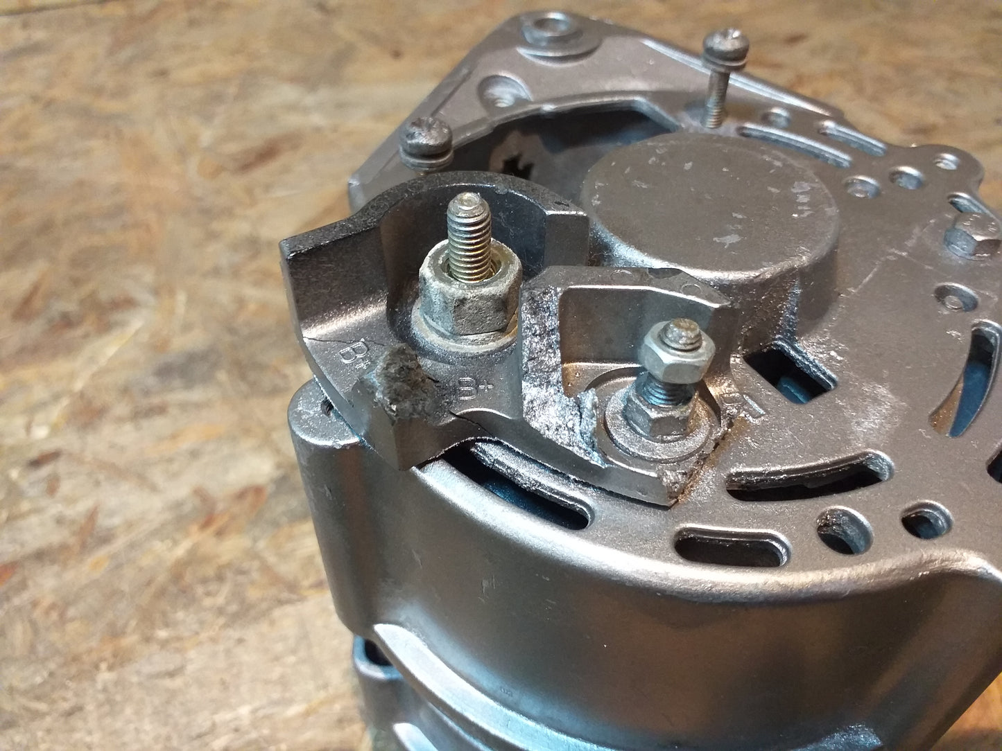 Astra F Bj 92 Lichtmaschine 14V, 28-70A original Bosch NEU