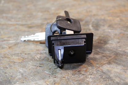 Original GM Opel Schloss mit Schliesszylinder und 2 Schlüsseln Handschuhfach (keine Profilverschlüsselung) 90273961 Kadett E