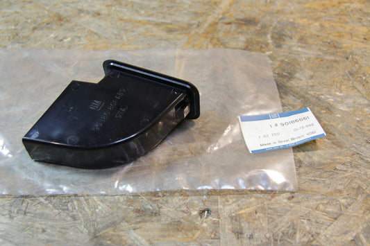 Original GM Opel Entlüftungseinsatz Seitenwand aussen 90186861 Kadett E