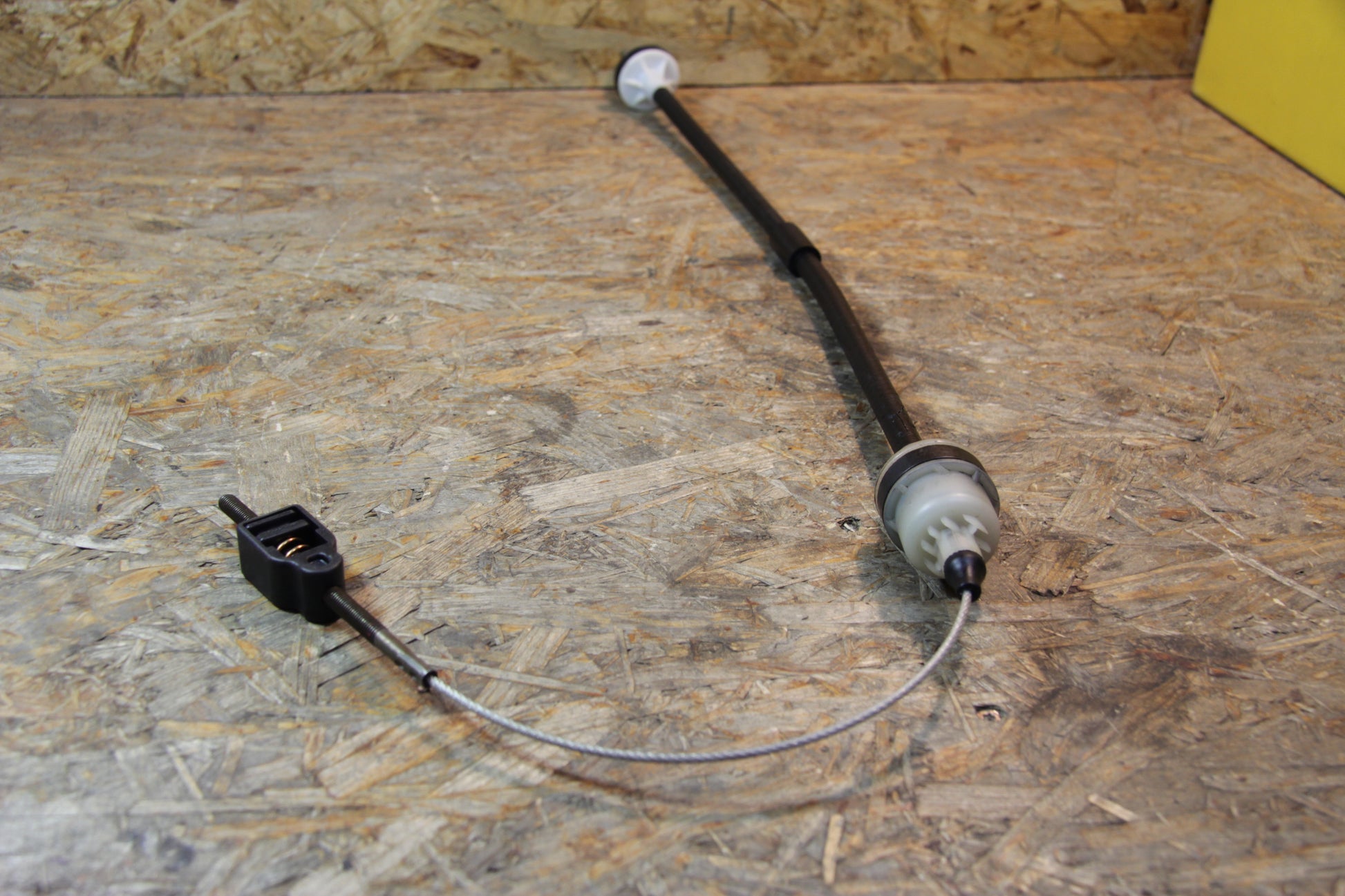 Original GM Opel Kupplungsseilzug Kennzeichen: GE 90522995 Astra F , Astra F Cabrio