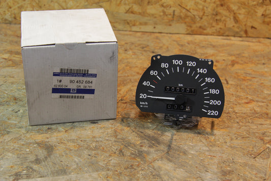 Original GM Opel Tacho km/h VDO mit Tageskilometerzähler mit intregrietem Wegstrecenfrequenzgeber Wegdrehzahl: 1111 904526...