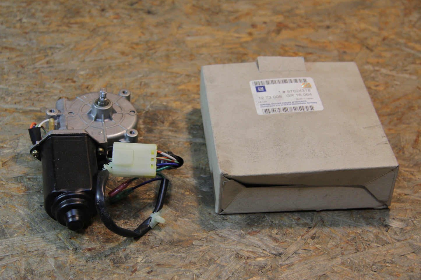 Original GM Opel Wischermotor Heckscheibe 97024318 Frontera A