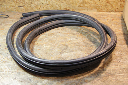 Original GM Opel Gummiabdichtung Schiebetür seitlich rechts 10449199 Sintra
