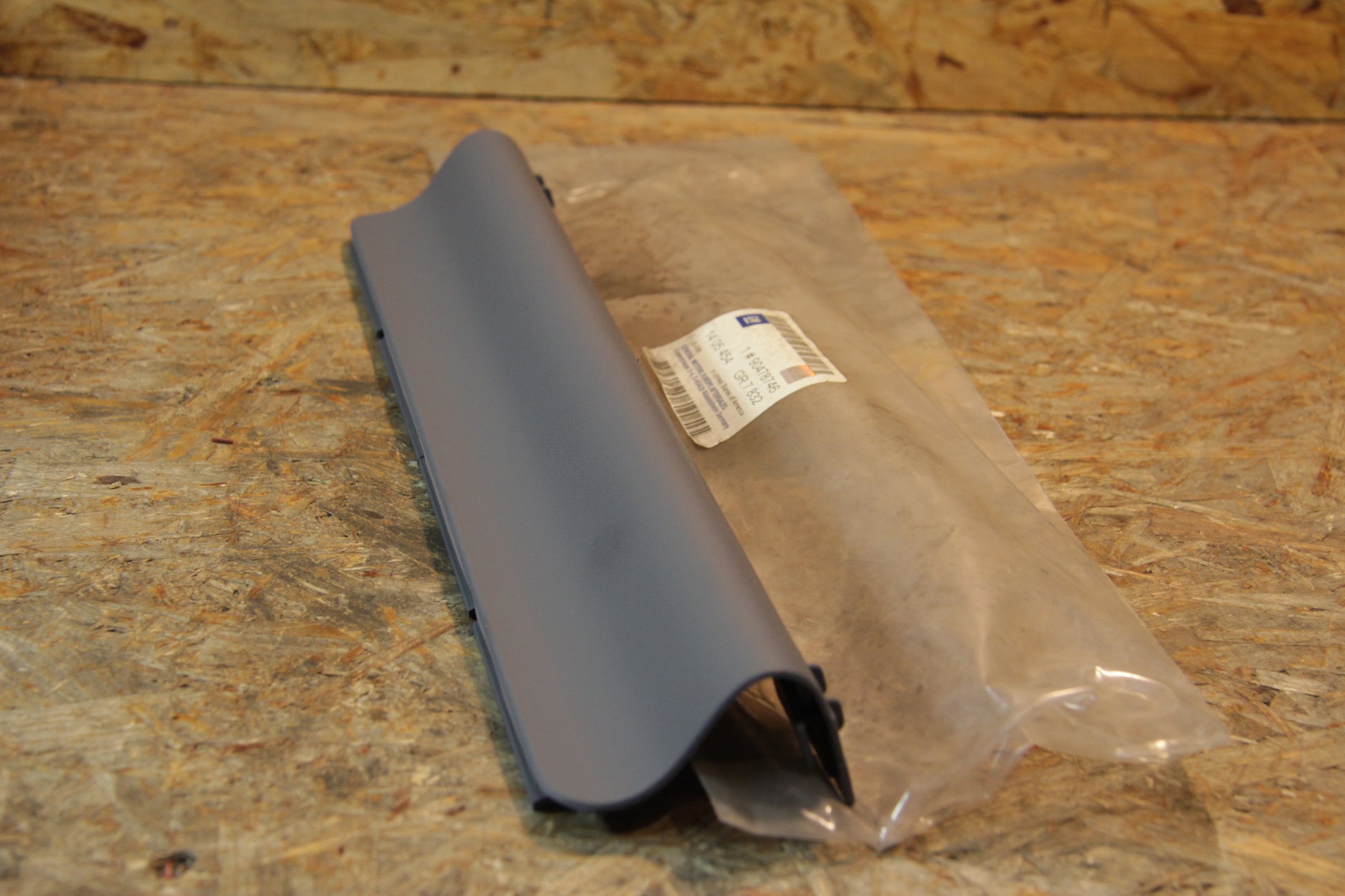 Original GM Opel Klappe Anhängerkupplung grundiert 90478746 Astra F