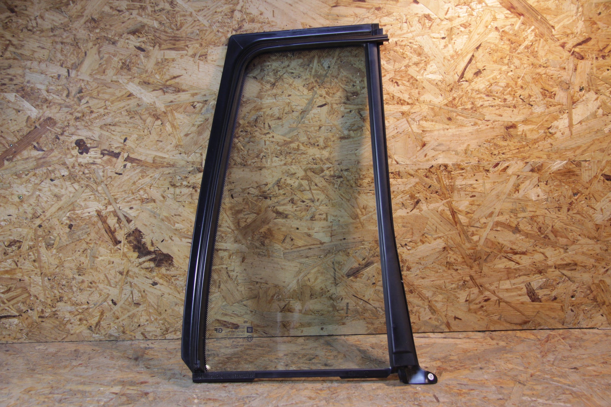 Original GM Opel Scheibe festes Fenster Hintertür links grün getönt  90459525 Omega B Caravan