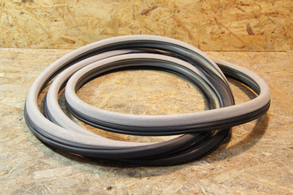 Original GM Opel Gummiabdichtung mit Flanschabdeckung Vordertür grau  90310272 Vectra A
