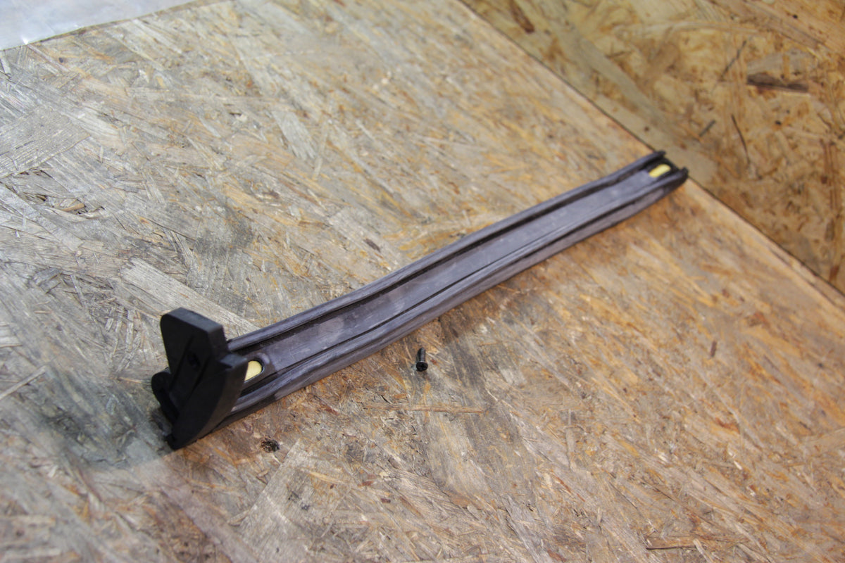 Original GM Opel Gummiabdichtung Faltdach unten vorn links 90273427 Kadett E