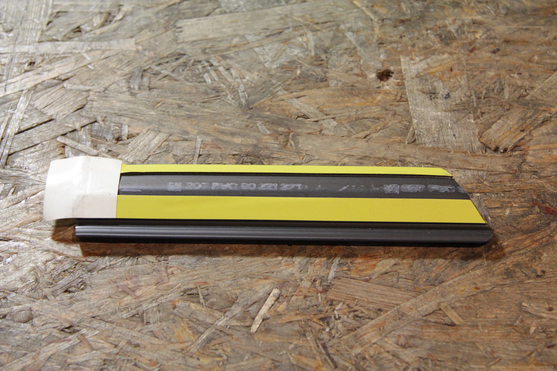 Original GM Opel Zierleiste Kotflügel rechts in blau-grau mit rotem Streifen 90259104 Kadett E Neu