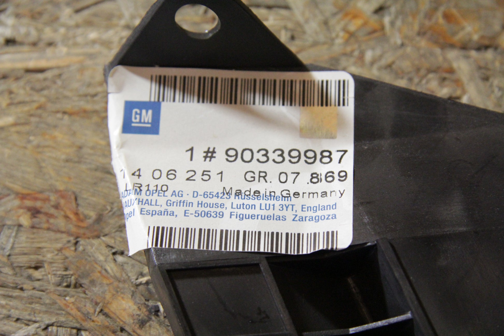 Original GM Opel Halter Stoßstangen hinten seitlich links 90339987 Omega A Neu
