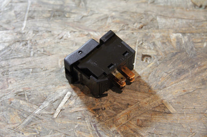 Original GM Opel Schalter heizbare Heckscheibe 90339456 Senator B Neu