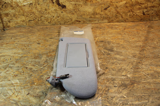 Original GM Opel Sonnenblende mit beleuchtetem Spiegel blaugrau Farbcode: 515, 815 90315930 Senator B Neu