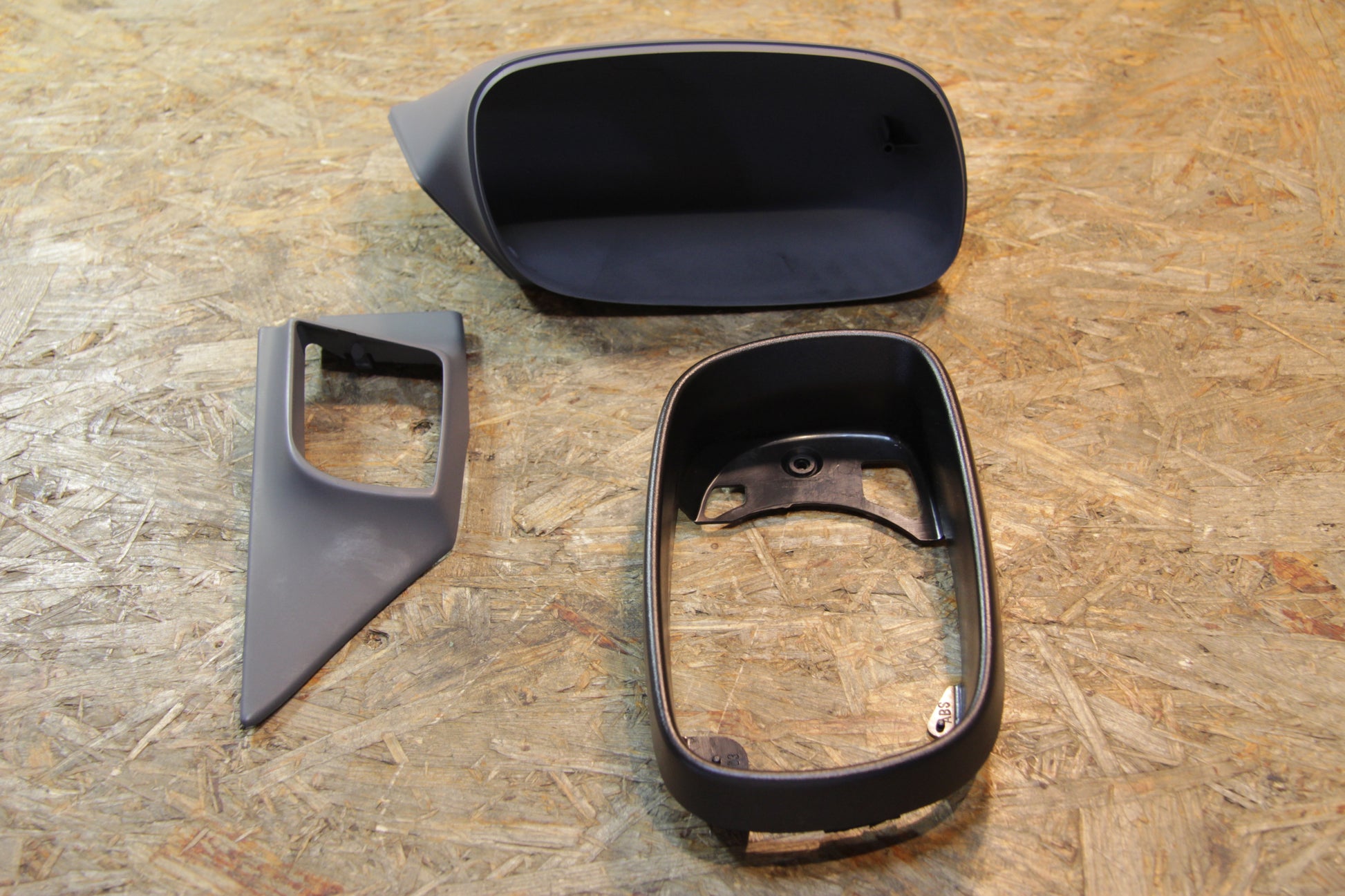 Original GM Opel Satz Aussenspiegelgehäuse rechts  90509477 Calibra Neu