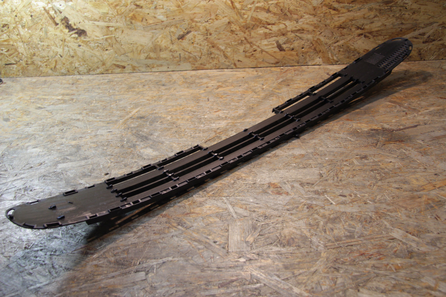 Original GM Opel Blende Lufteinlass Stoßstange vorn schwarz 90480598 Vectra B Neu