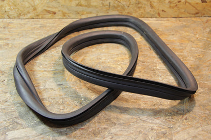 Original GM Opel Dichtung für das linke hintere Seitenwandfenster 90069687 Kadett D Neu