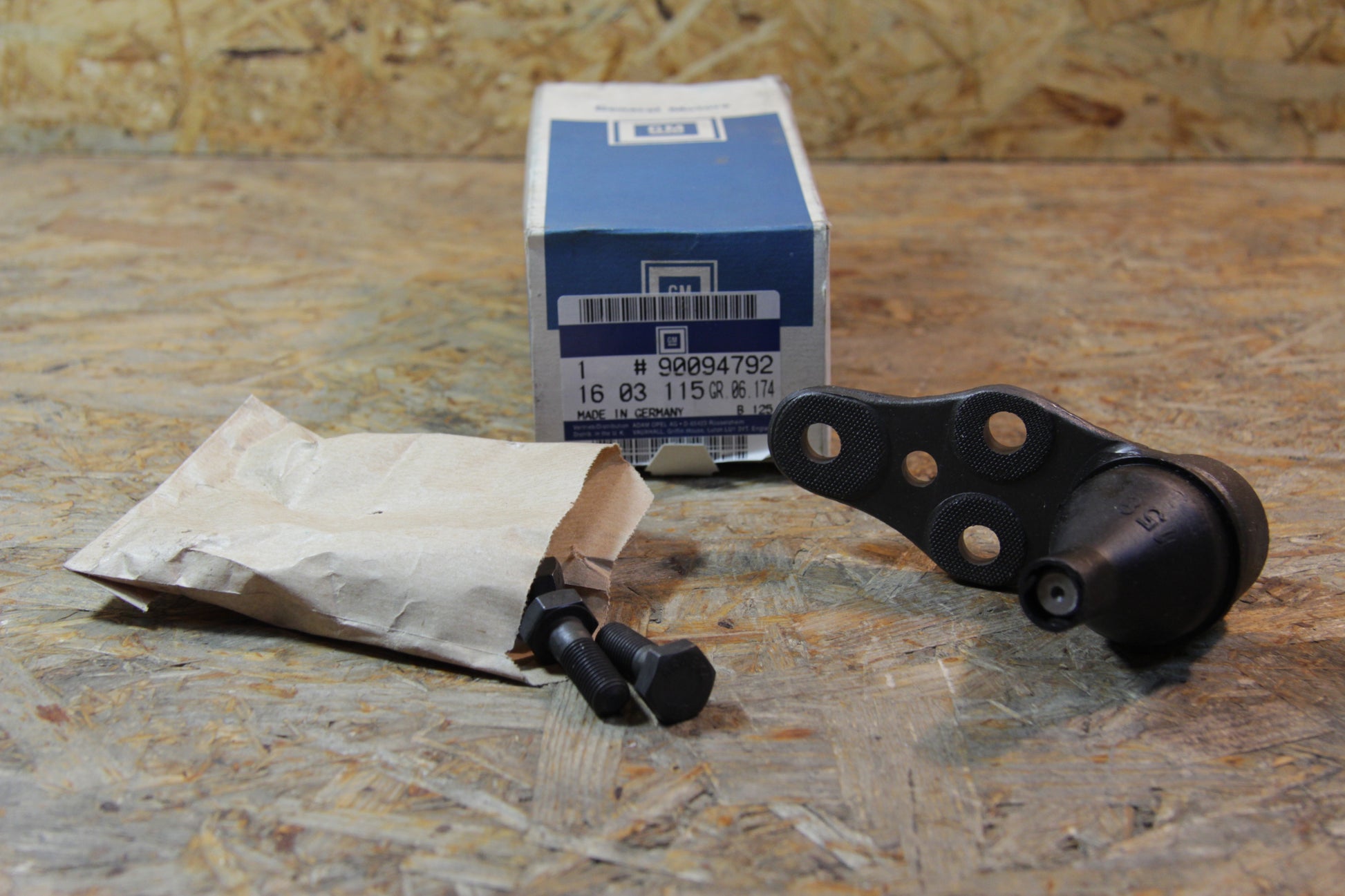 Kugelgelenk Traggelenk am Querlenker vorn