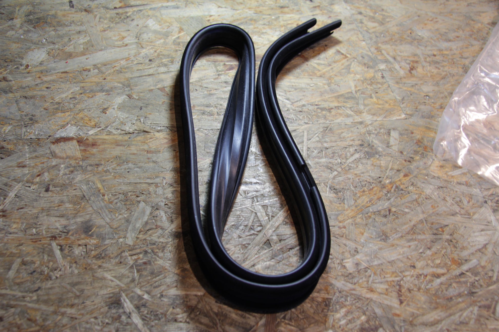 Fensterführung Abdichtung Vordertür rechts (Beifahrertür)