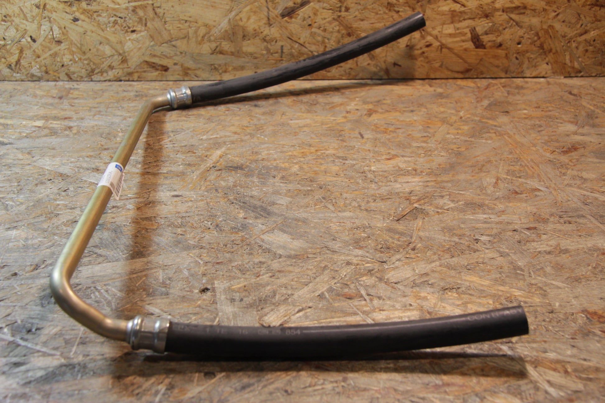 Ansaugschlauch Vorratsbehälter an Pumpe  Hilfskraftlenkung