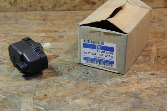 Stellmotor  Leuchtweitenregulierung