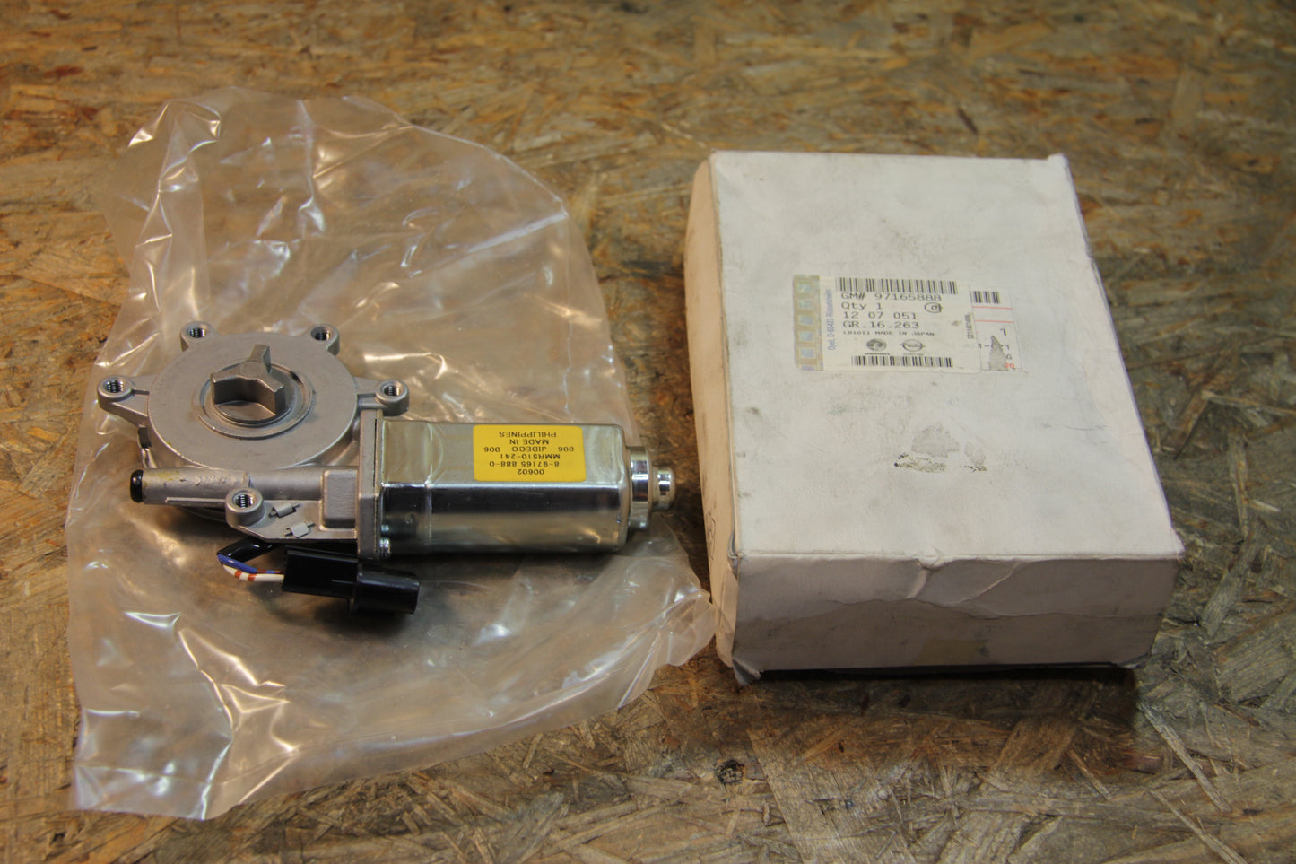 Original GM Opel Motor Fensterheber Tür rechts 97165888 Campo