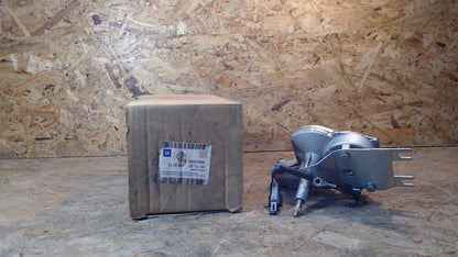 Original GM Opel Motor Heckwischer 90421859 Astra F