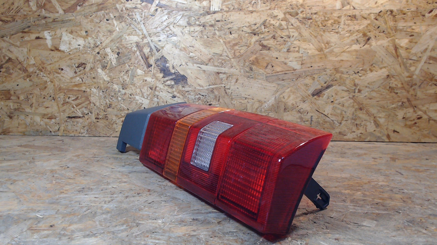 Original GM Opel Heckleuchte links 90273137 Kadett E