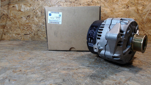 Original GM Opel Lichtmaschine Bosch 12V 100AMP, Kennzeichen: PR 90443929 Omega B , Vectra B
