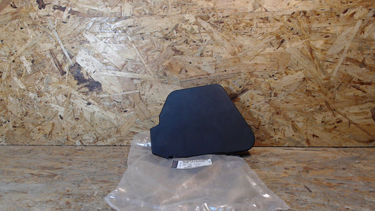 Original GM Opel Deckel Konsole Sitz vorne an Unterbau rechts innen schwarz 13110896 Zafira A