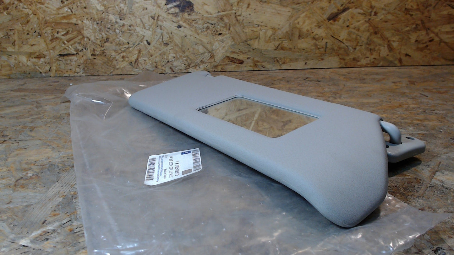 Original GM Opel Sonnenblende mit Spiegel, rechts, hellgrau 90509373 Omega B