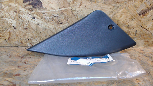 Original GM Opel EinsEinsatzecke Innen rechts dunkelgrau Fensterrahmen Vordertür 90282994 Omega A