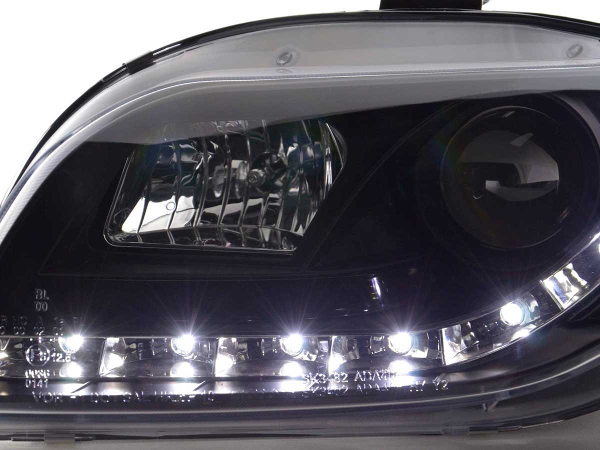 Scheinwerfer Set Daylight LED TFL-Optik Audi A4 Typ 8E Bj. 04-08 schwarz