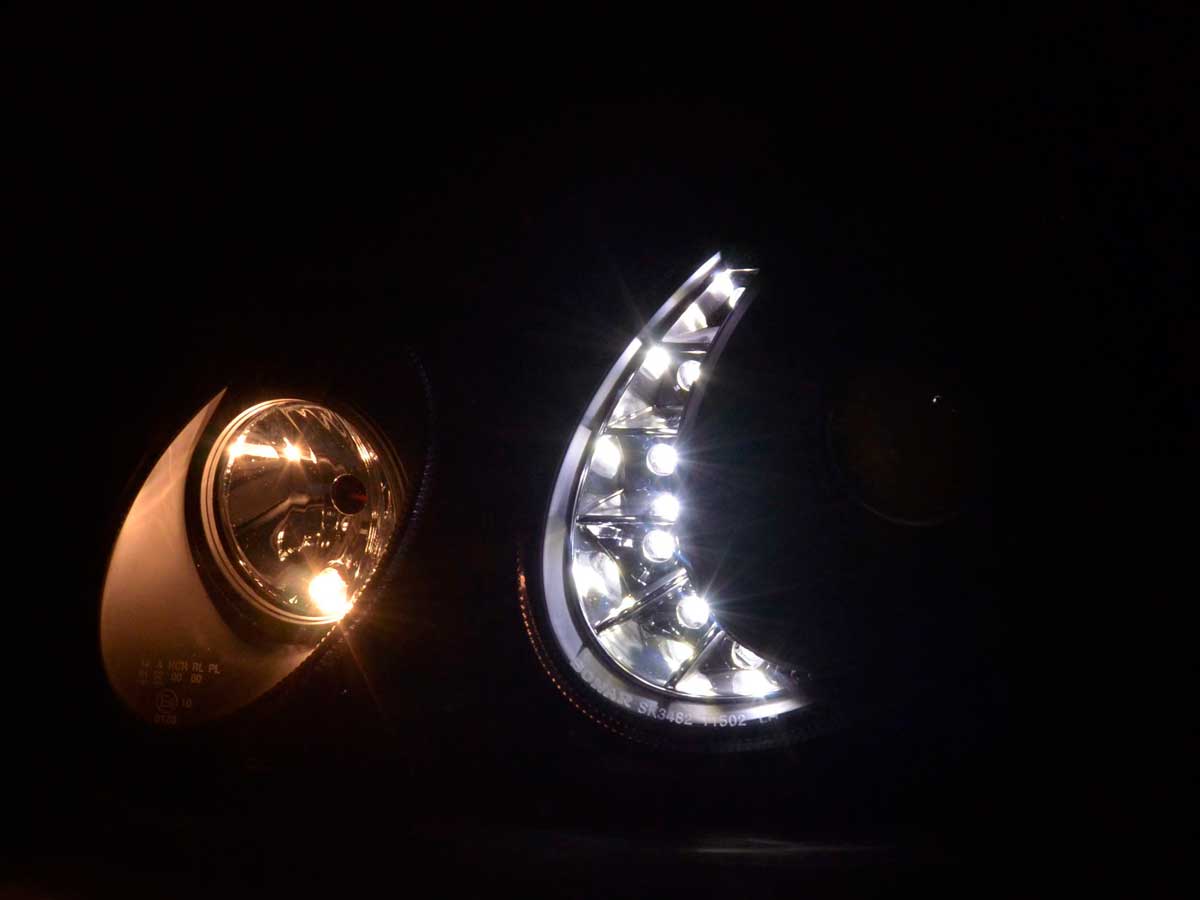 Daylights Austria - M-Tech CLP023 Mercedes LED Kennzeichenbeleuchtung
