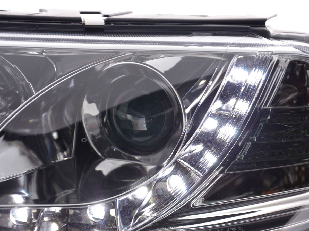 Scheinwerfer Daylight gebraucht VW Passat (Typ 3BG) Bj. 00-05 chrom