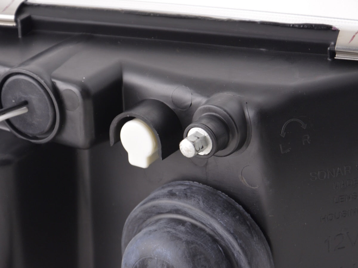 Scheinwerfer Set VW Vento Bj. 92-98 schwarz