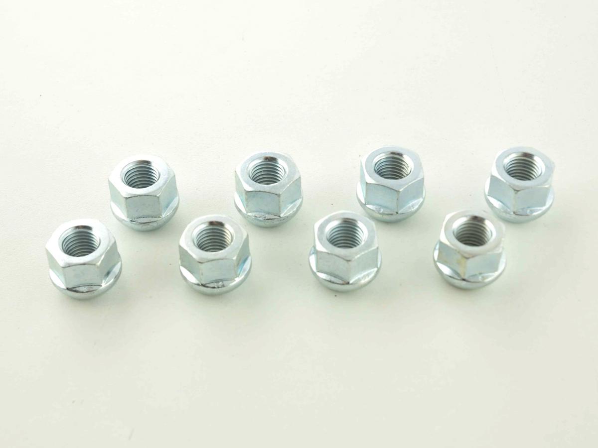 Radmuttern Set (8 Stk.) Länge 23mm Kugelbund M12x1,5 silber
