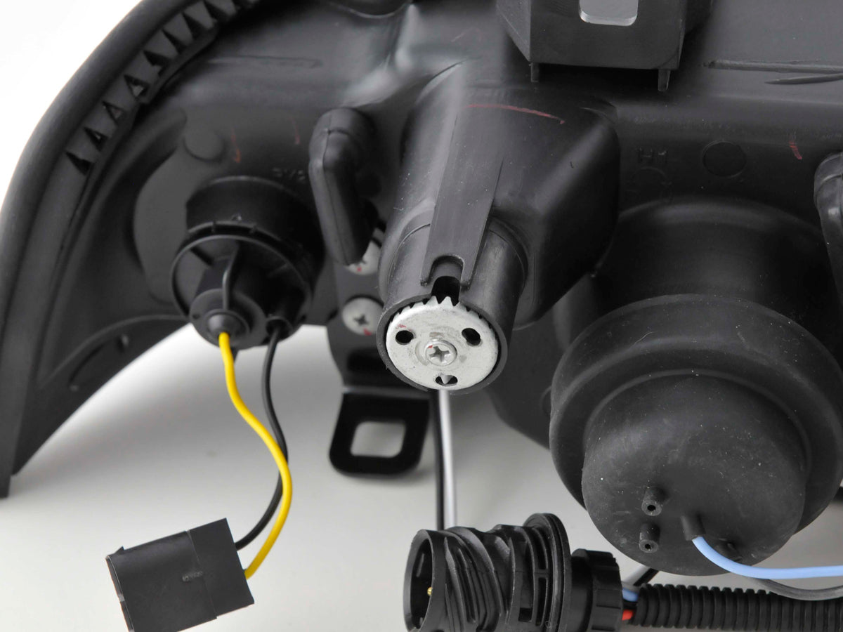 Scheinwerfer Set BMW 3er Limo Typ E36 Bj. 92-98 chrom