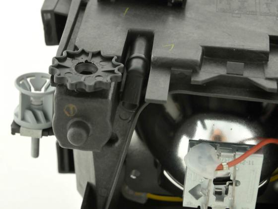Verschleißteile Scheinwerfer links BMW 7er (Typ E38) Bj. 94-98
