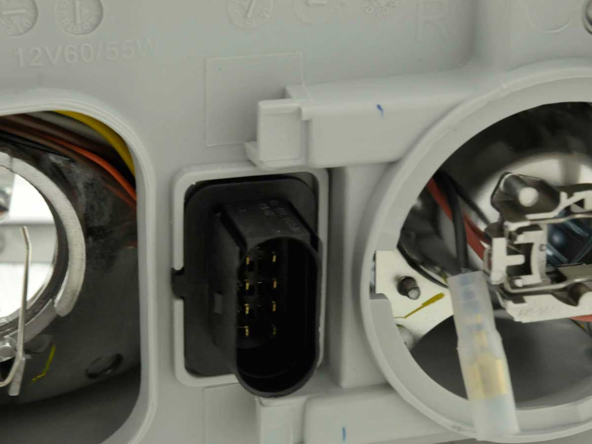 Verschleißteile Scheinwerfer rechts Skoda Octavia (Typ 1U) Bj. 00-04