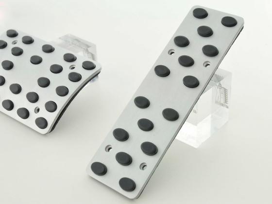 FK Alupedale Pedale Set 4-teilig Mercedes Benz C-/E-/S-Klasse Pedalcover Autopedale Gumminoppen