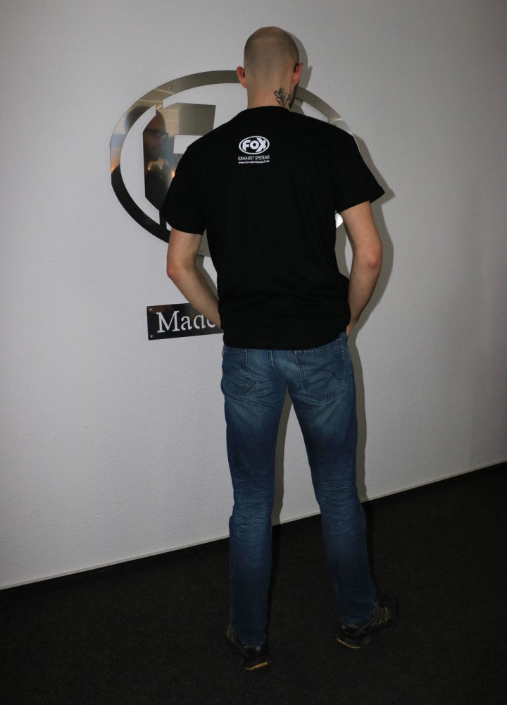 FOX FOX T-Shirt Größe M Schwarz mit weisser Schrift