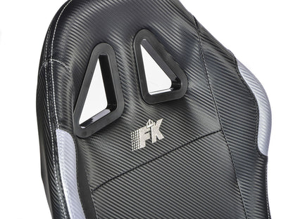 FK Gamesitz Spielsitz Rennsimulator eGaming Seats Suzuka schwarz/silber Carbonlook mit Teppich