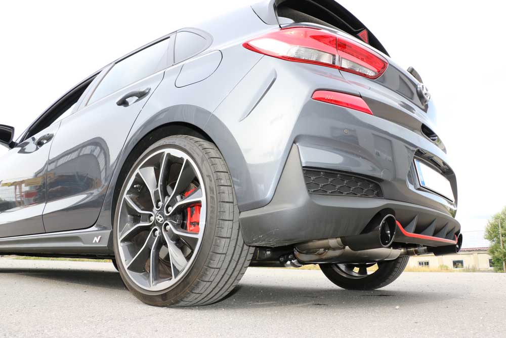 FOX Hyundai i30N Performance - SCHWARZ Endschalldämpfer quer Ausgang rechts/links mit Abgasklappe - 129x106 Typ 32 rechts/links schwarz emailliert