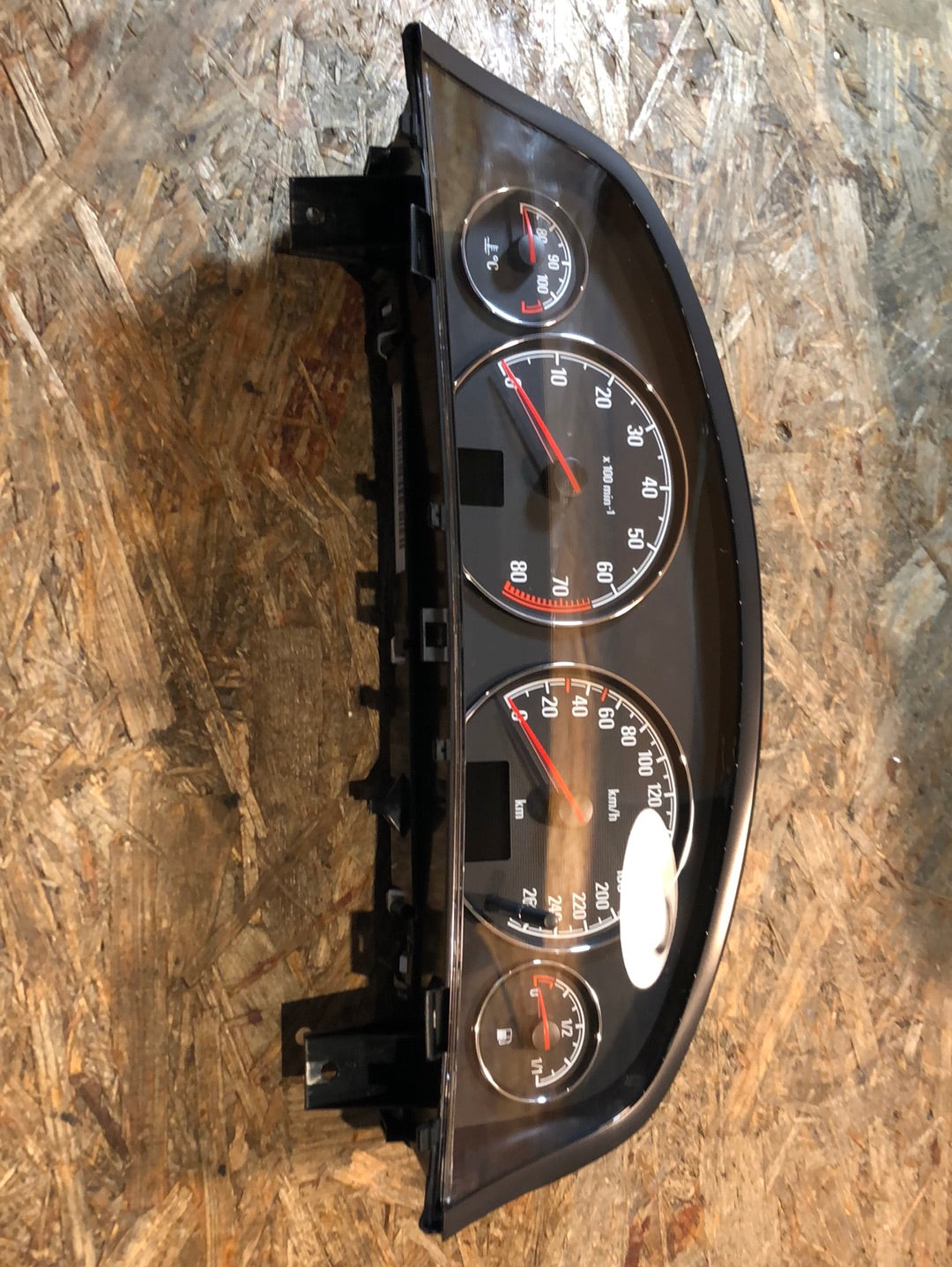 Original GM Opel Signum Vectra C Cockpit Tachometer Neu