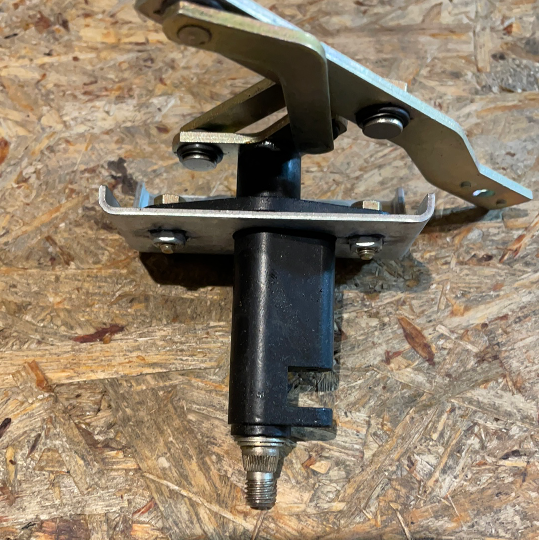 Original GM Opel Kadett Astra Wischerlager Heckwischer Neu