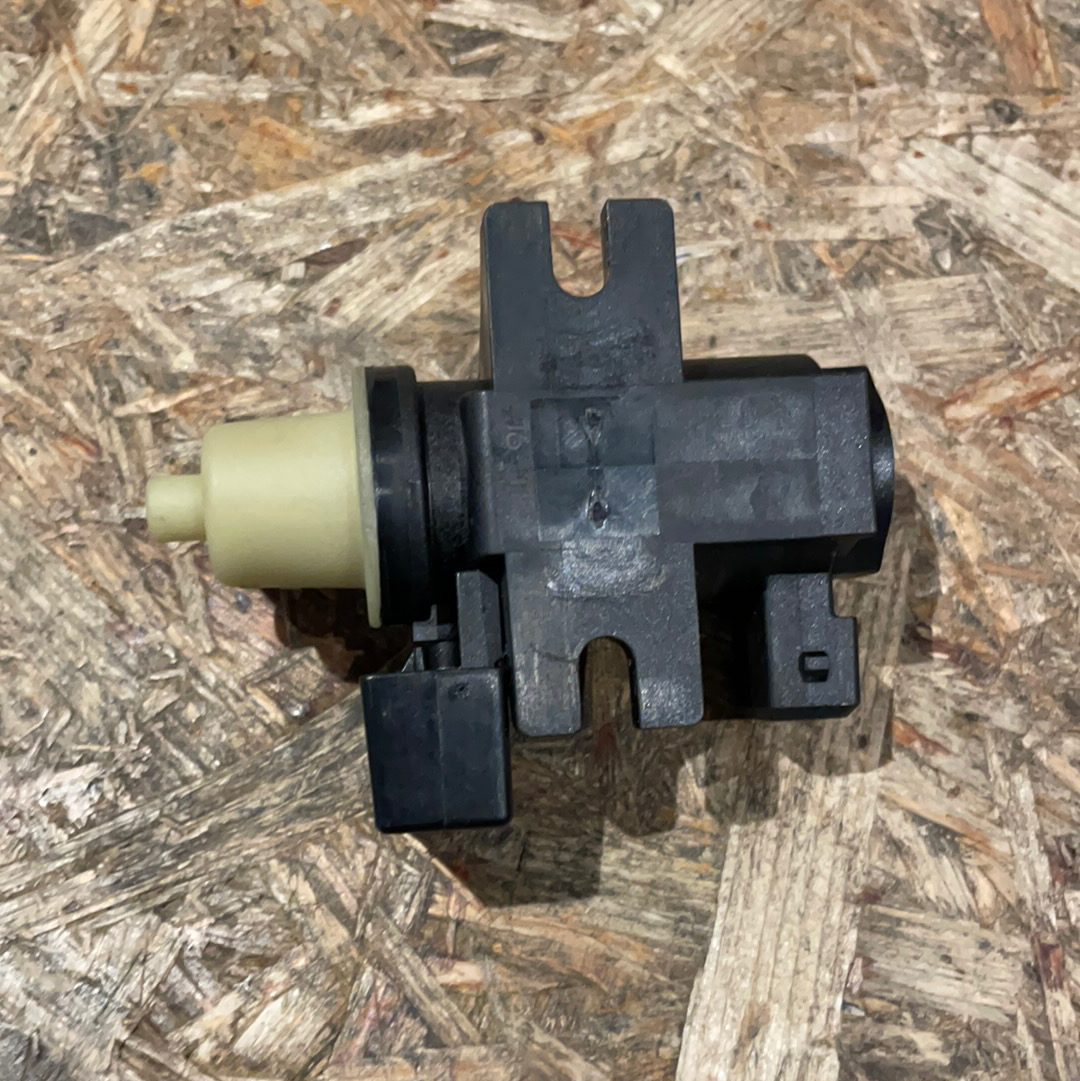 Original GM Opel Unterdrucksensor Druckwandler Turbolader Neu