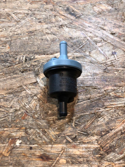 Original VW Polo 6N1 Golf 3 Seat Ibiza Tankentlüftungsventil Neu