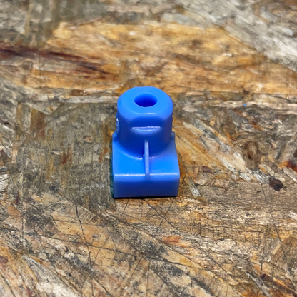 Original Chevrolet Cruze Bj. 2013 Mutter vorne Stoßstange Neu